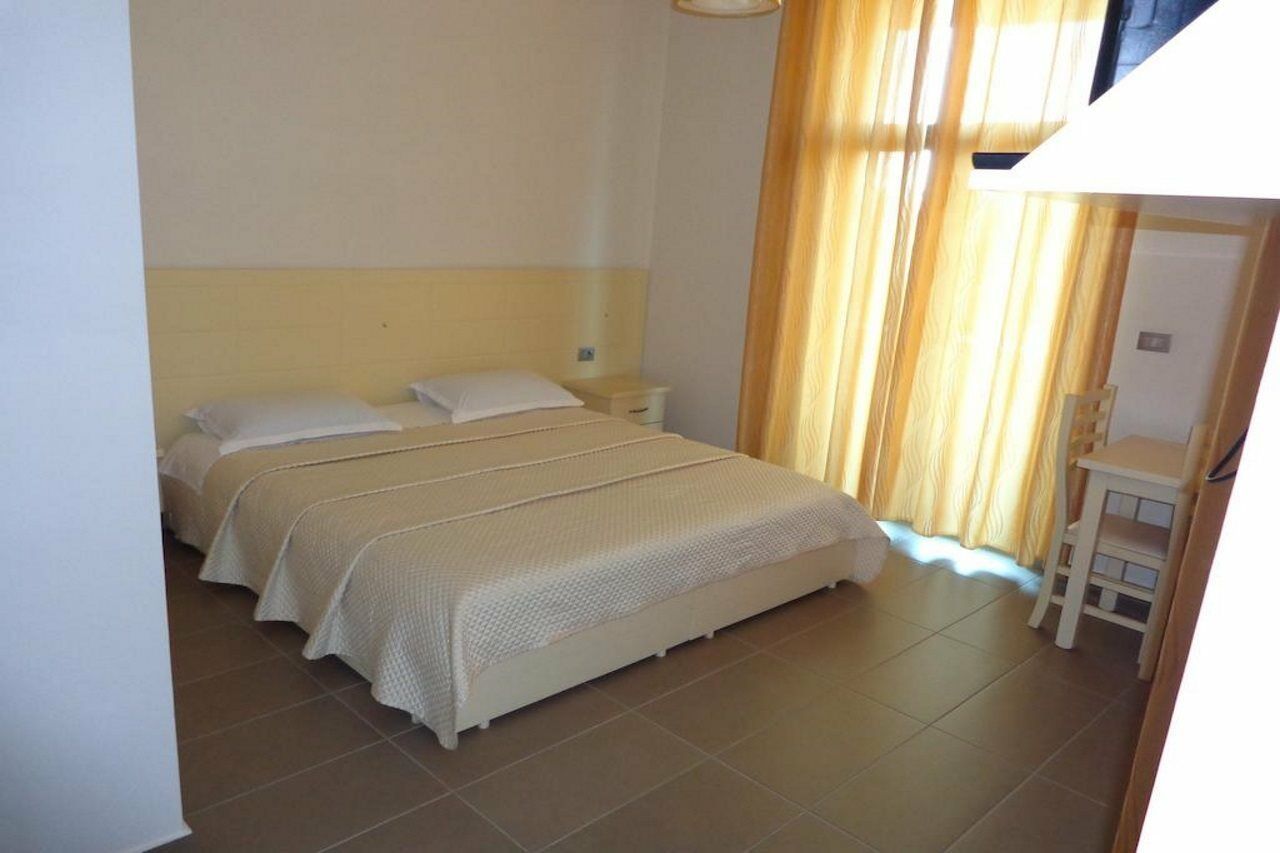 Hotel Piazza Peshkopi Εξωτερικό φωτογραφία